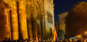 Protesters block central square in Yerevan