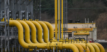 Russia halts gas supplies to Poland