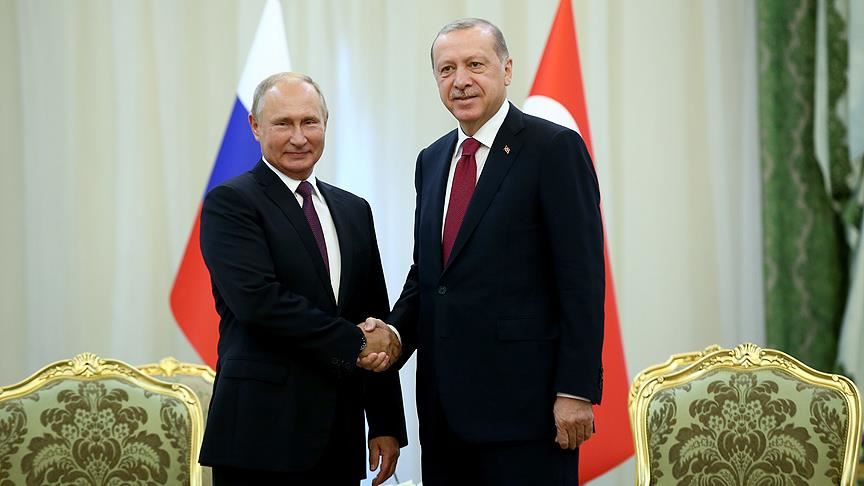 Turkish, Russian leaders hold phone talks