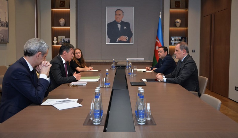 FM Bayramov, French official discuss Baku-Yerevan normalization process 