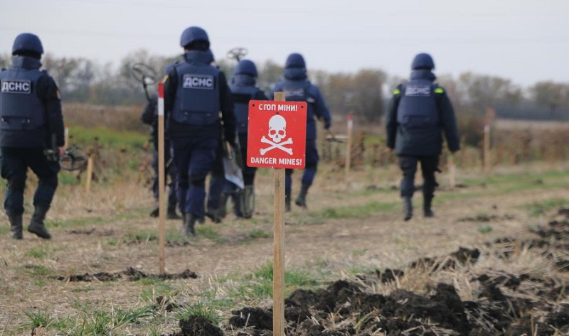 Demining ops in Ukraine may take 5-10 years – Kyiv
