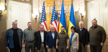 Zelensky welcomes US Senate delegation led by Minority Leader McConnell to Kyiv