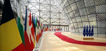 EU leaders convene for extraordinary summit on Ukraine