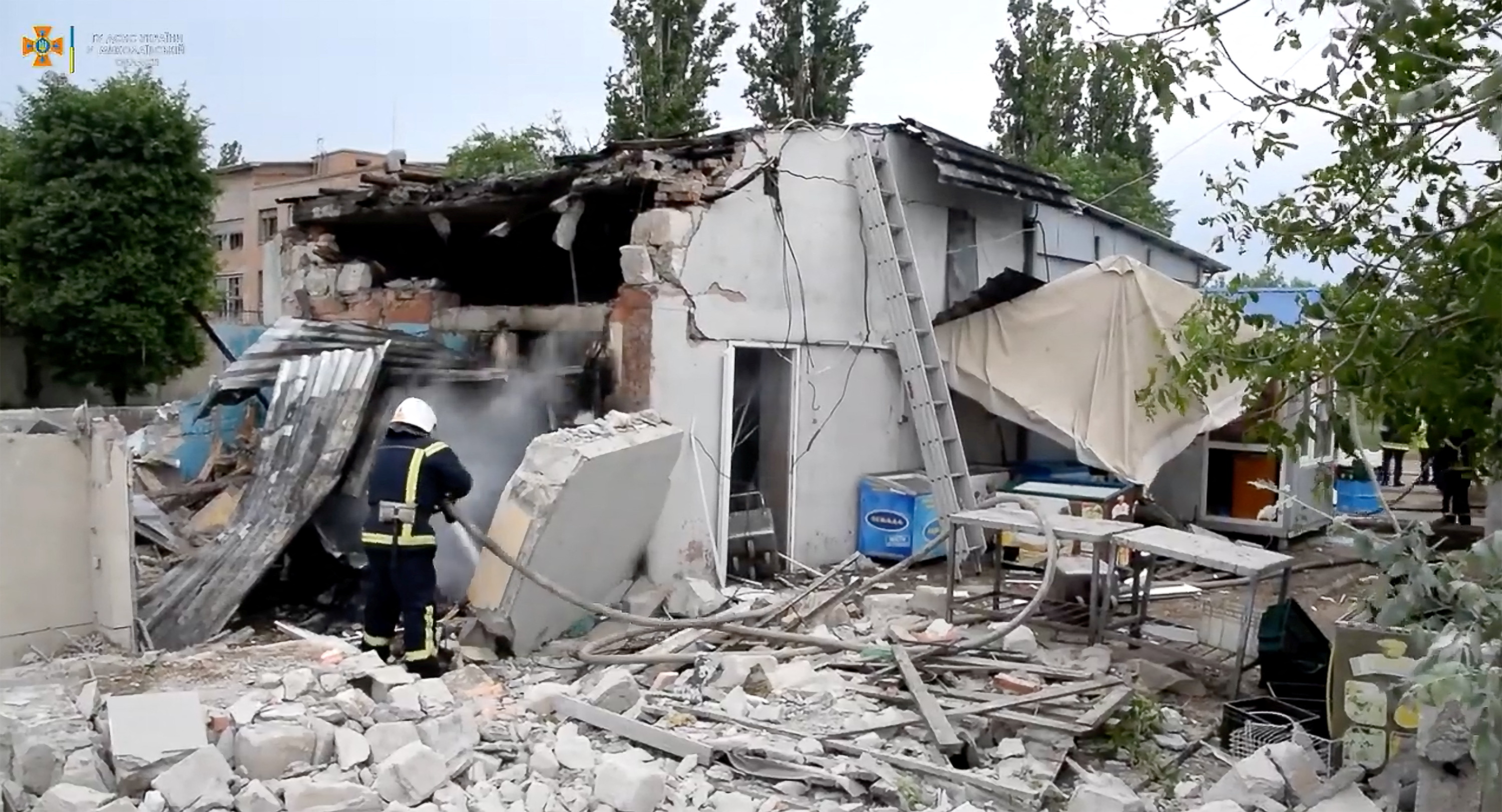 Russian airstrike hits acid tank in Ukraine's Sievierodonetsk, governor says