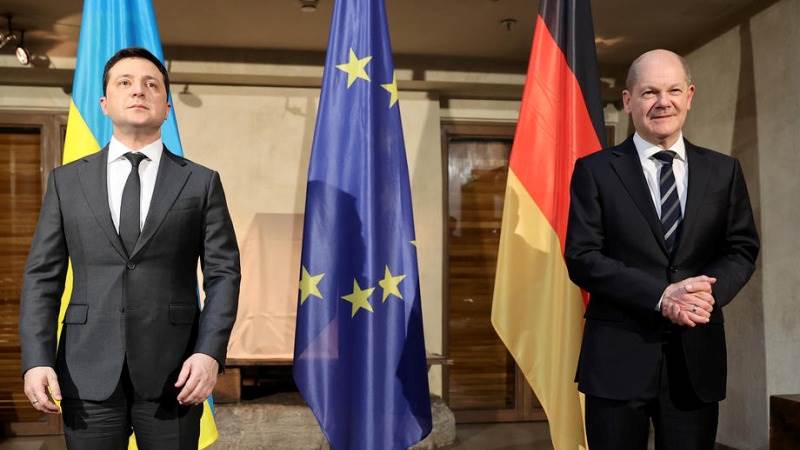 German chancellor, Ukrainian president hold phone talk