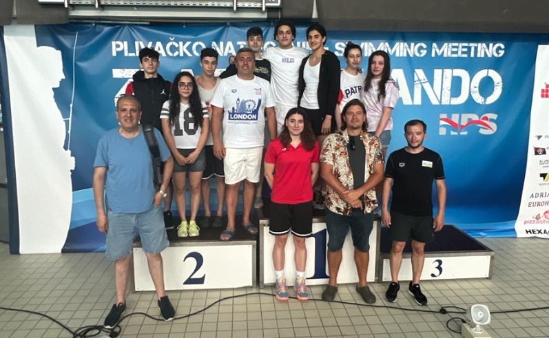 Azerbaijani swimmers win 27 medals at int'l tournament in Croatia