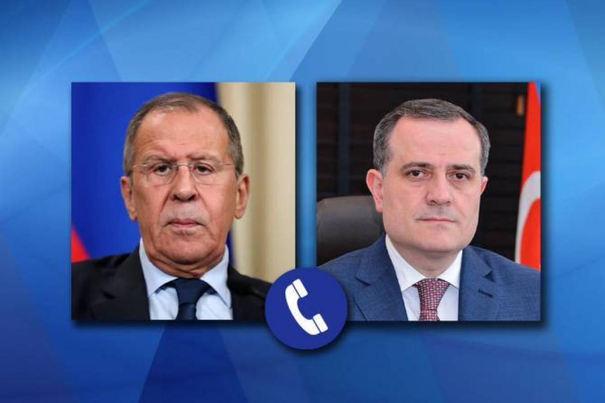 Azerbaijani, Russian FMs hold phone talk