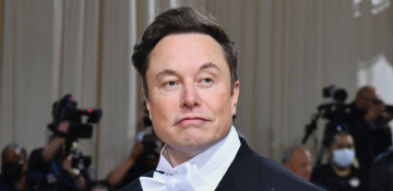 Elon Musk's daughter cuts ties with him