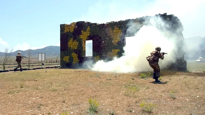 Azerbaijan pays special attention to commandos' combat training (VIDEO) 