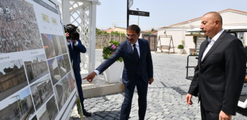 President Ilham Aliyev viewed landscaping work carried out in Ramana settlement
