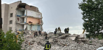 Russian rockets kill 15 in Chasiv Yar, a town in eastern Ukraine