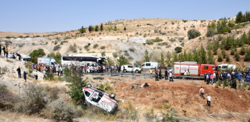 16 dead, 21 injured in traffic accident in southeastern Türkiye
