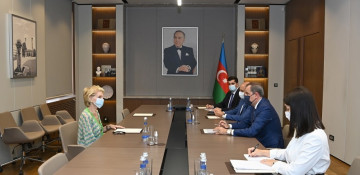 Azerbaijani FM meets with UNESCO Goodwill Ambassador for Cultural Diplomacy