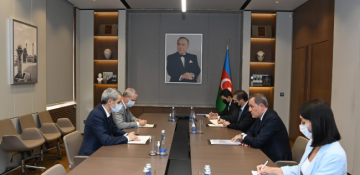 Azerbaijani FM met with French ambassador