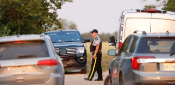 Canada urges residents to shelter after possible sighting of stabbing suspect