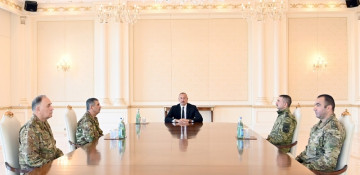 President, Commander-in-Chief Ilham Aliyev holds operational meeting with participation of Armed Forces leadership  