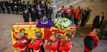 Queen Elizabeth's funeral 'will unite' world as mourners queue for miles