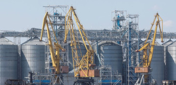 Hundreds of seafarers still stuck in Ukraine despite grains corridor - industry