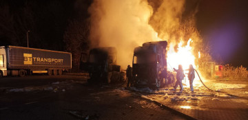 A car belonging to Azerbaijanis came under fire in Donetsk, four people killed