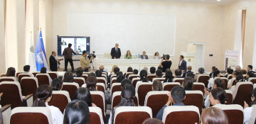 Book of poems by prominent Azerbaijani poetess Khurshidbanu Natavan published in Uzbek language (PHOTO)