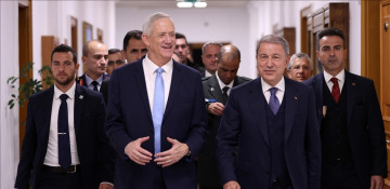 Turkish, Israeli defense ministers meet in Ankara