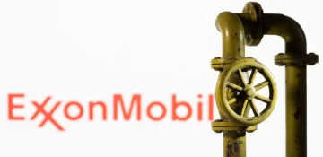 Global oil giants rake in massive profits in third quarter