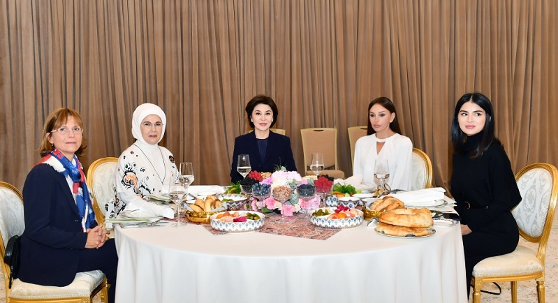 Azerbaijan’s First Lady Mehriban Aliyeva attends dinner organized in Samarkand