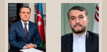 Azerbaijani, Iranian FMs mull current issues of the bilateral agenda