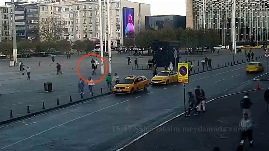 Footage shows arrival of terrorist at Istanbul bombing scene
