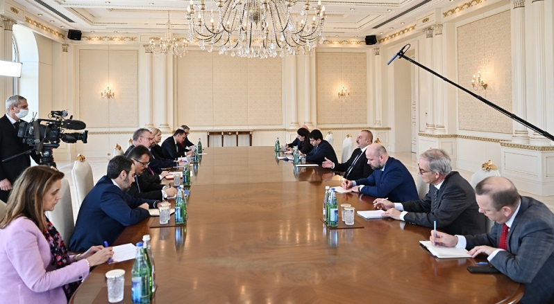 President Ilham Aliyev receives delegation led by EU's Special Envoy for Eastern Partnership