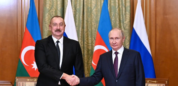Russian President Vladimir Putin makes phone call to President Ilham Aliyev
