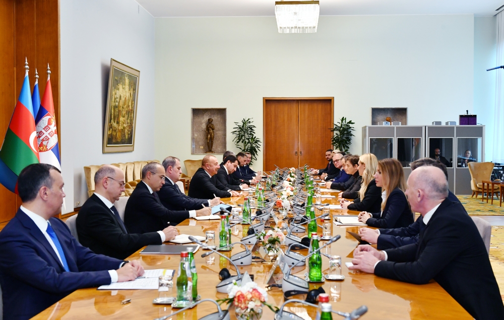 President Ilham Aliyev held expanded meeting with Prime Minister of Serbia (UPDATED)