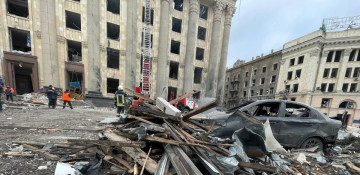 Three killed in Russian air strikes on Ukrainian capital