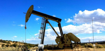 Oil prices decrease on world markets