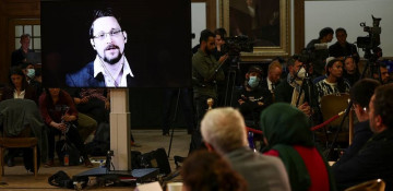 Edward Snowden awarded Russian passport