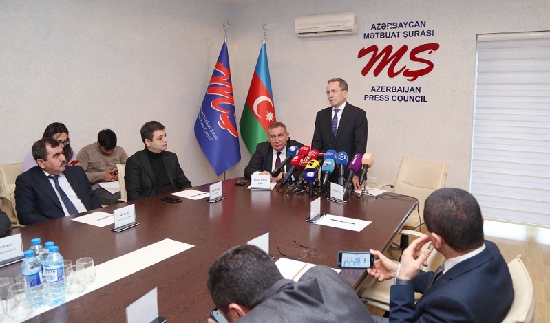 Persians see Turks as enemies, says national activist