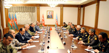 Azerbaijan Defense Minister met with the Turkish National Defense Minister (VIDEO)