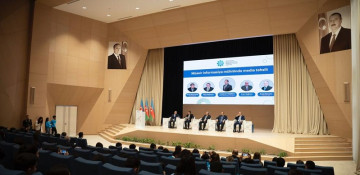 Baku hosts conference on media literacy (PHOTO)