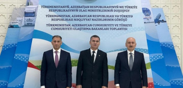 Azerbaijani, Turkmen, Turkish transport ministers hold meeting
