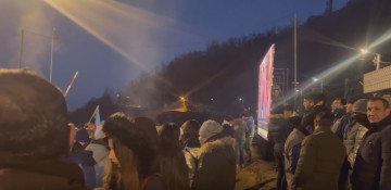 ‘It is almost evening; protesters are still here’ – News.Az chief editor reports from the site (VIDEO) 