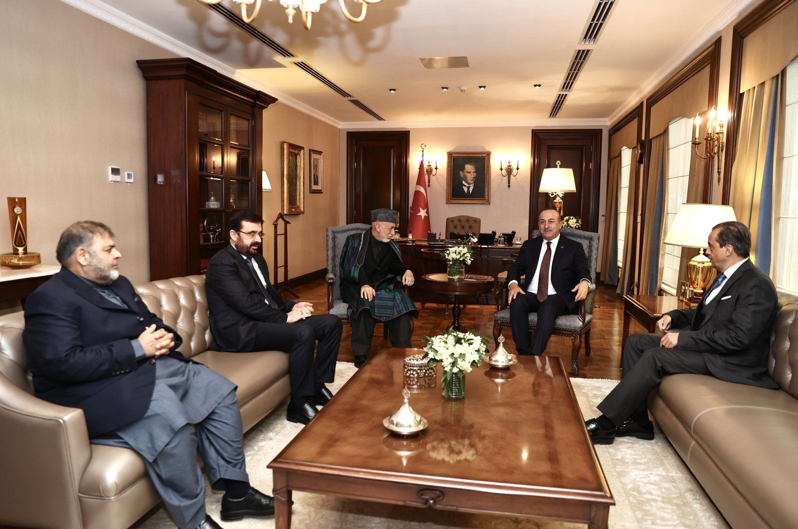 FM Cavushoglu meets with ex-Afghan president Karzai in Ankara