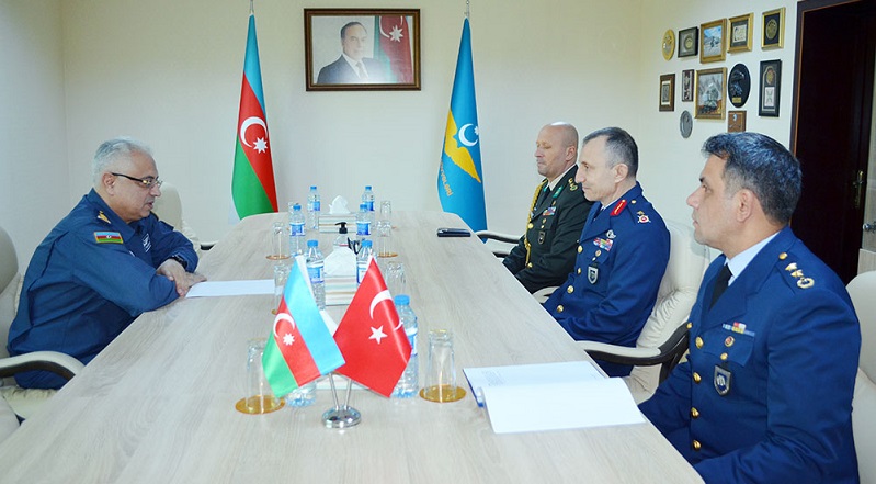 Azerbaijani, Turkish Air Forces hold staff talks