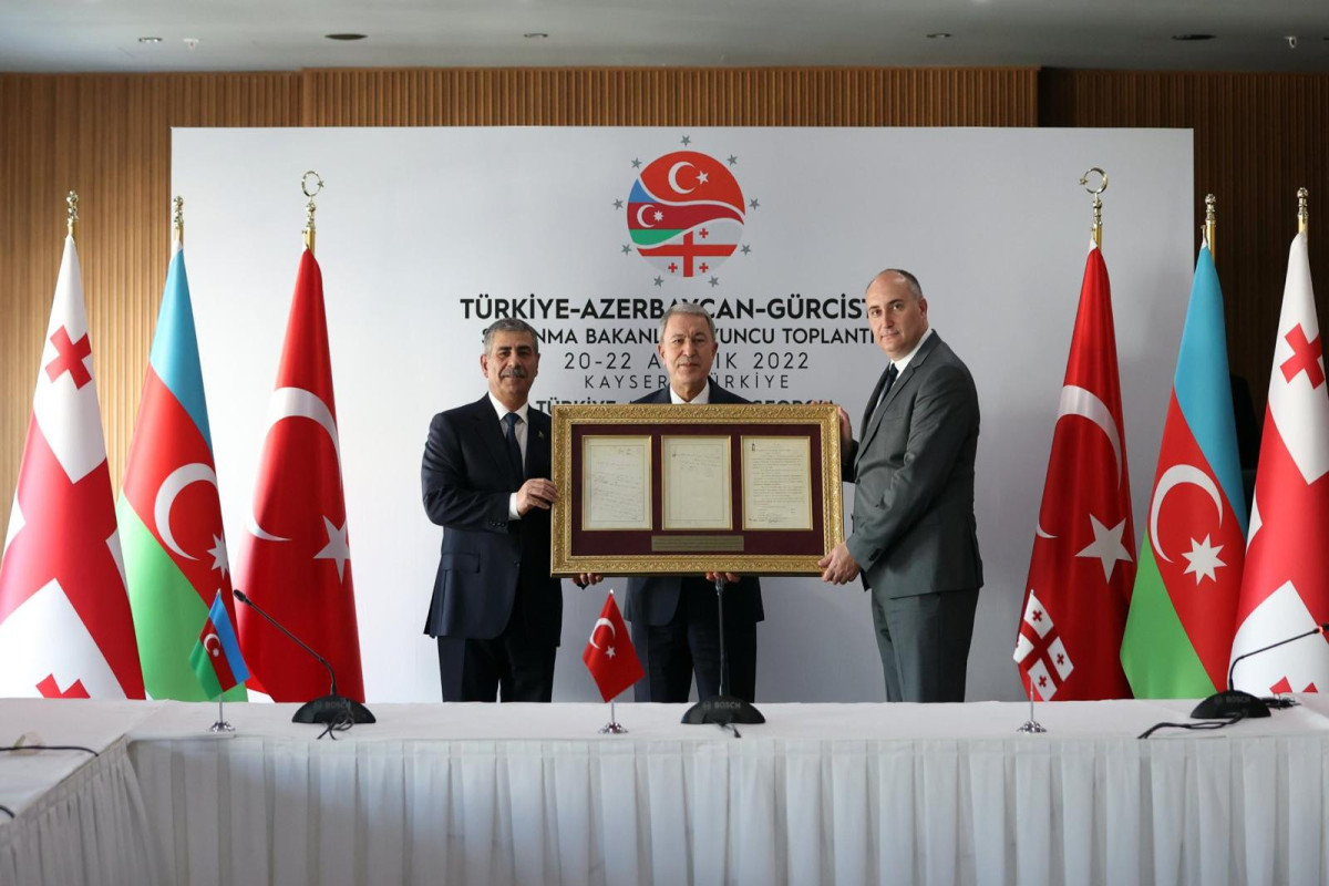 Final document on results of tripartite meeting was signed in Kayseri