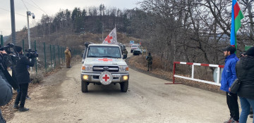 More supply vehicles of Russian peacekeepers pass through Azerbaijan's Lachin road 