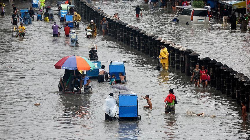 Death toll from Philippines floods climbs to 32
