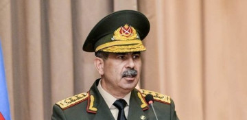 Azerbaijani defense minister congratulates military personnel on Day of Solidarity of World Azerbaijanis and New Year