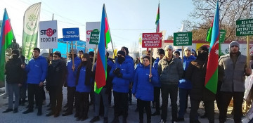 Peaceful protests of Azerbaijanis on Lachin-Khankandi road continue despite freezing weather 