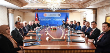 Azerbaijani parliament speaker meets with Turkish counterpart in Antalya