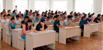 Azerbaijan raises amount of presidential scholarship for students