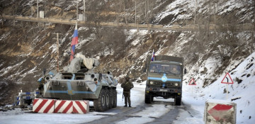 Two more vehicles of Russian peacekeepers passed through protest area without hindrance
